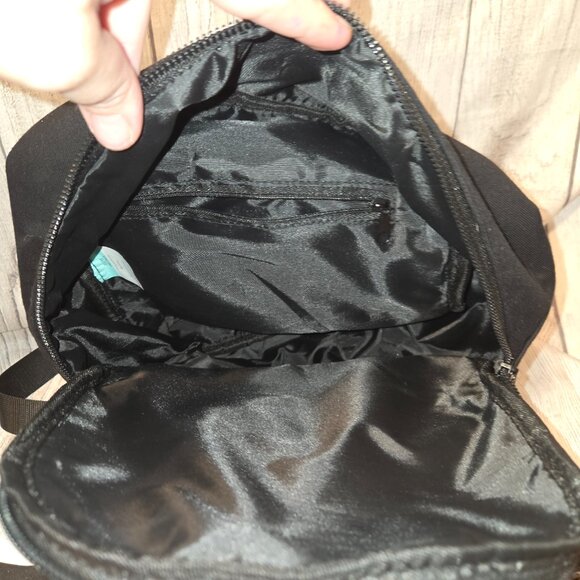 Small Black Pack - Picture 3 of 3